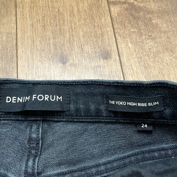 Denim Forum Aritzia the Yoko high rise slim black eyeliner washed out black 24 - Picture 6 of 10